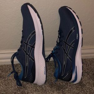 14D ASICS Gel-Kayano 29